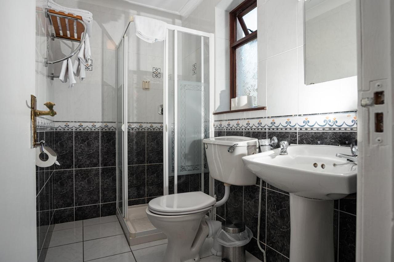 Woodside 4* Westport